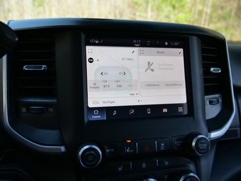 Used 2024 RAM 4500 SLT w/ Quick Order Package 2YG SLT image 13