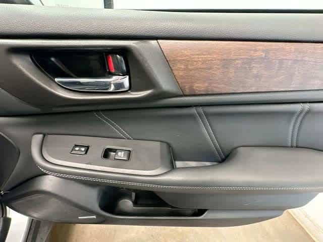 Used 2018 Subaru Outback 2.5i Limited AWD/4WD image 25