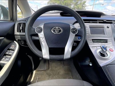 Used 2012 Toyota Prius Two FWD image 8