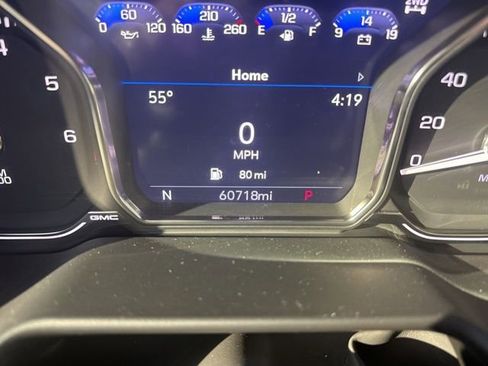 Used 2021 GMC Yukon SLT w/ SLT Premium Package image 10