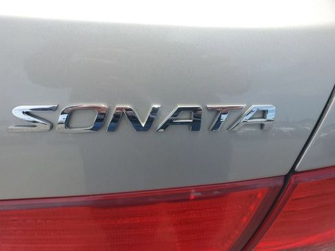 Used 2009 Hyundai Sonata GLS FWD image 9