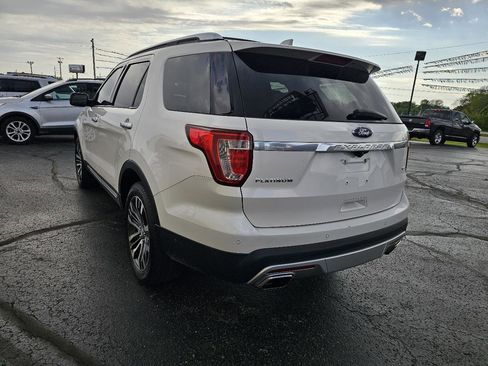 Used 2017 Ford Explorer Platinum AWD/4WD image 36