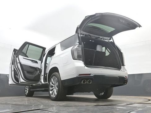 Used 2025 Chevrolet Tahoe Premier w/ Sun And Tow Package AWD/4WD image 59