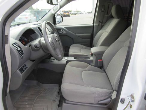 Used 2021 Nissan Frontier SV image 13