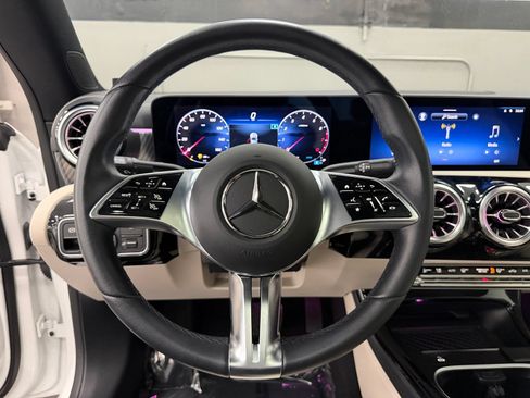 Used 2025 Mercedes-Benz CLA 250 image 26