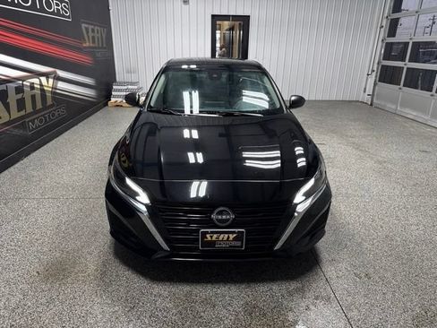 Used 2025 Nissan Altima 2.5 SV AWD/4WD image 15
