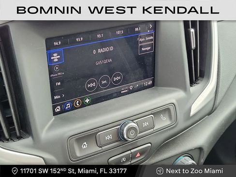 Used 2024 GMC Terrain SLE image 18