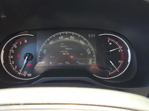 Certified 2025 Toyota RAV4 XLE Premium image 30