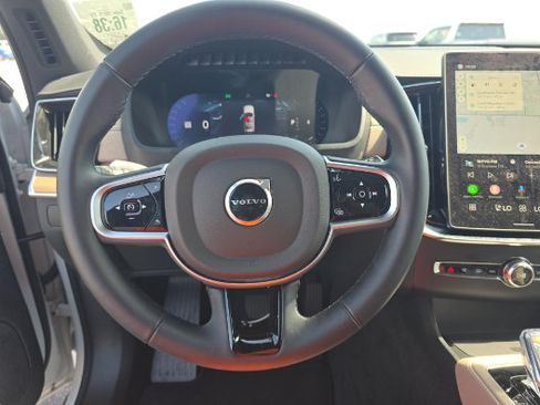 Used 2026 Volvo XC90 B6 Plus AWD/4WD image 6