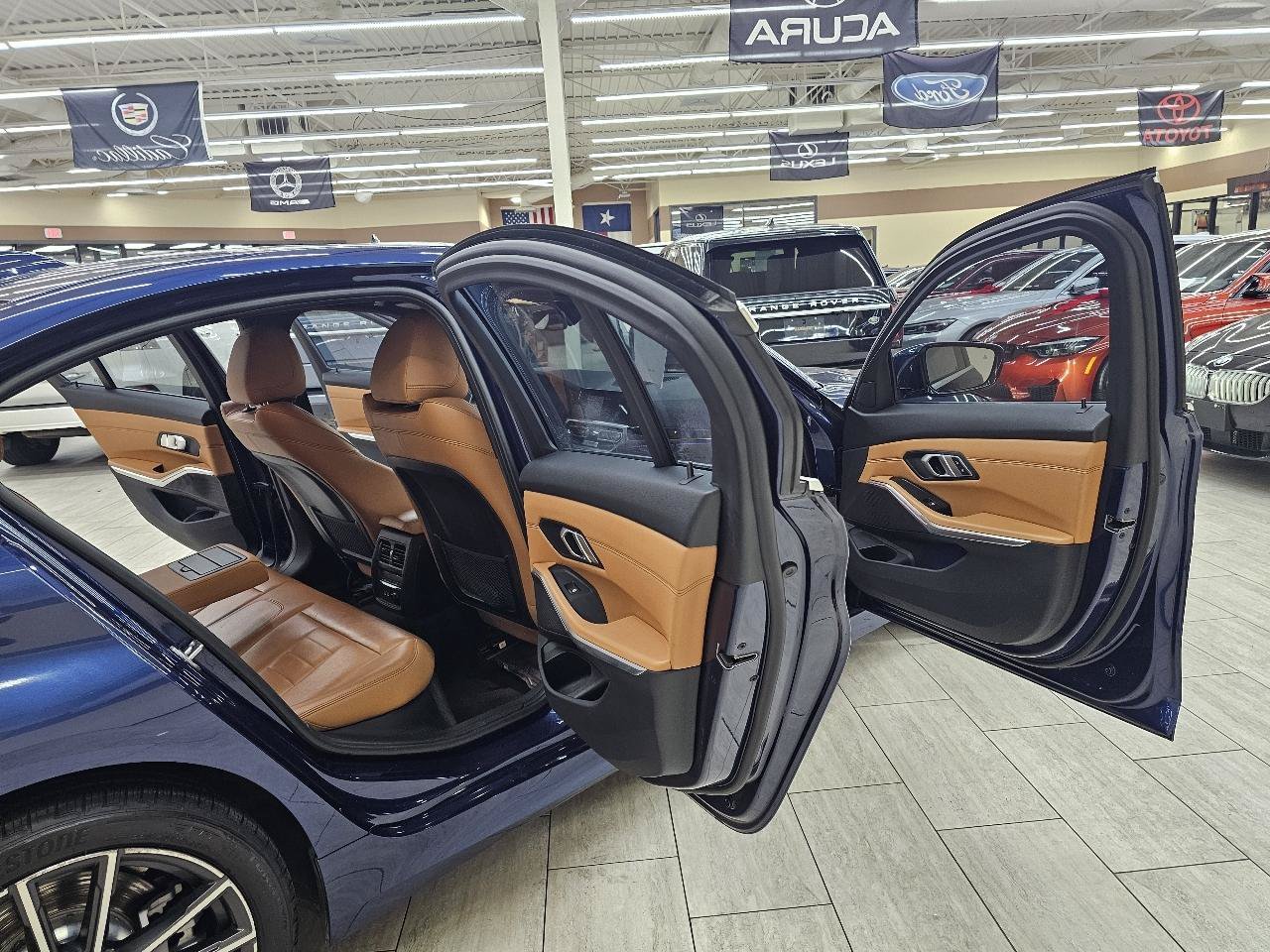 Used 2019 BMW 330i Sedan w/ Convenience Package RWD image 14