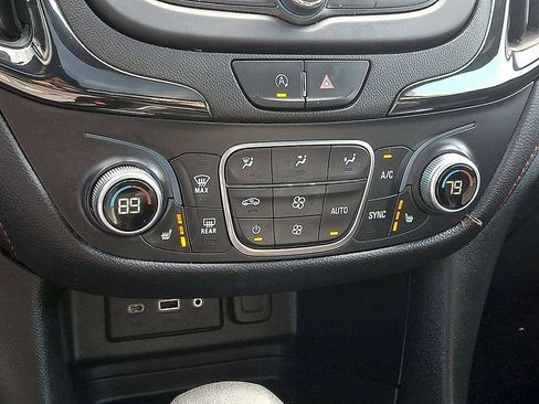 Used 2022 Chevrolet Equinox RS AWD/4WD image 28