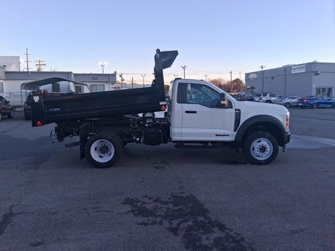 Used 2024 Ford F550 4x4 Regular Cab Super Duty image 4
