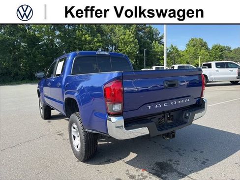 Used 2022 Toyota Tacoma SR5 RWD image 3