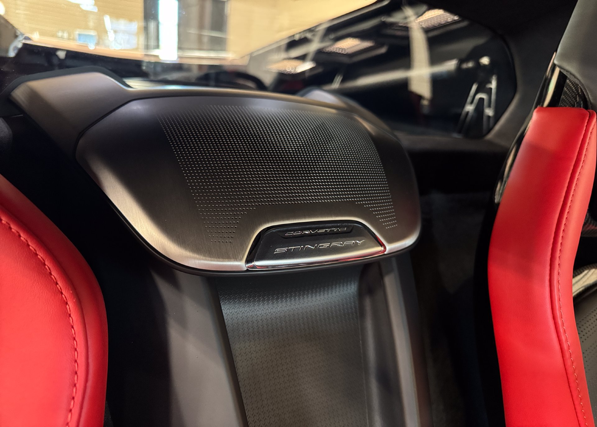 Used 2025 Chevrolet Corvette Stingray Premium Cpe w/ Z51 Performance Package RWD image 40