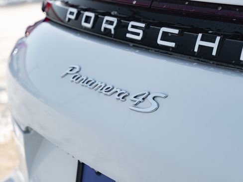 Used 2020 Porsche Panamera 4S image 35