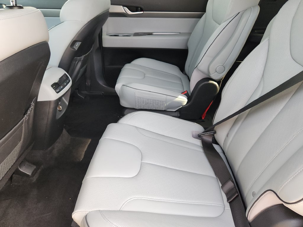Used 2024 Hyundai Palisade SEL FWD image 33