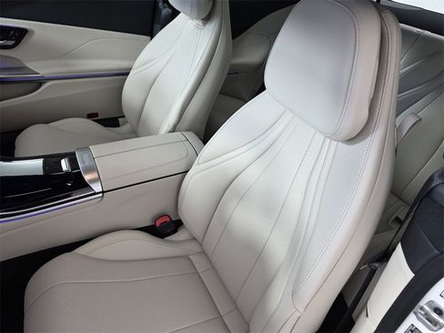 New 2026 Mercedes-Benz CLE 300 4MATIC Coupe image 8