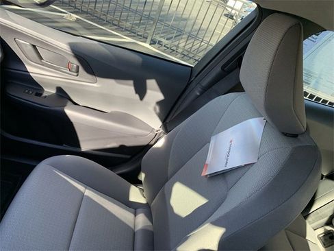 New 2026 Toyota Prius LE image 29