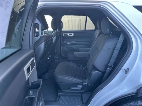 Certified 2020 Ford Explorer XLT w/ Comfort Package image 22