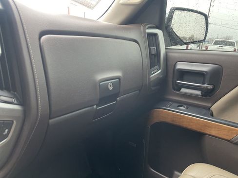 Used 2015 Chevrolet Silverado 1500 LTZ image 37