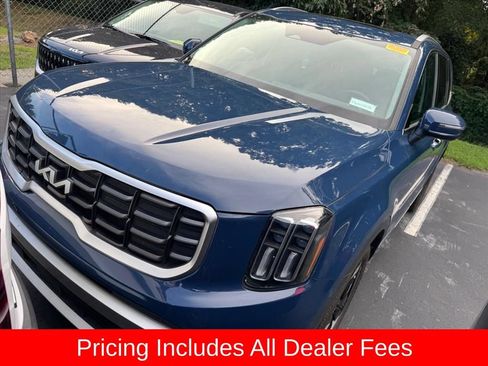 Certified 2024 Kia Telluride S w/ S Sunroof Package FWD image 9