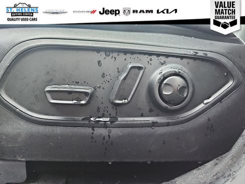 Used 2025 Jeep Wagoneer S Limited AWD/4WD image 15