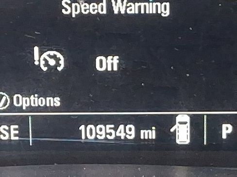 Used 2019 Chevrolet Equinox LS image 23