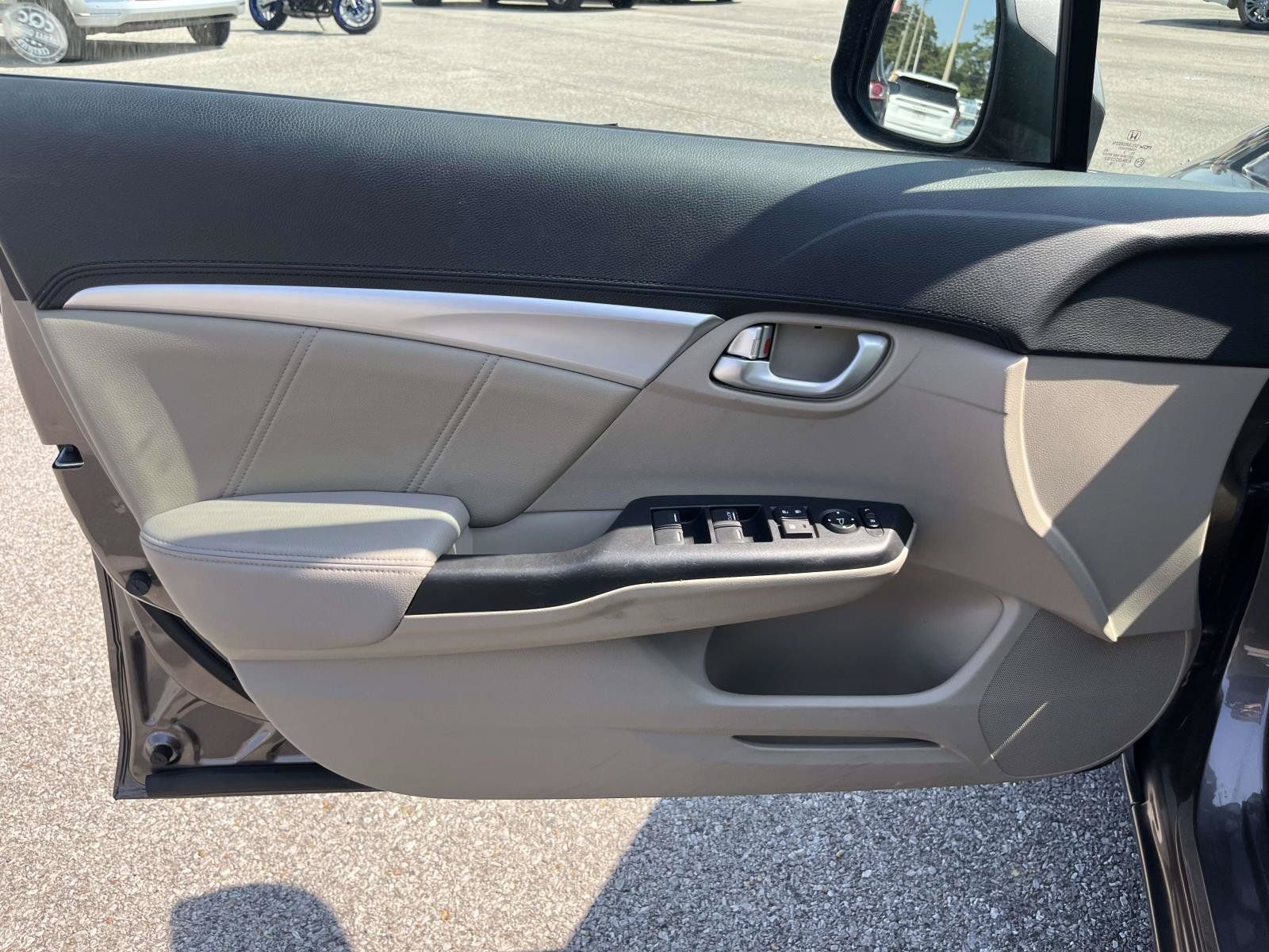 Used 2013 Honda Civic EX-L image 12