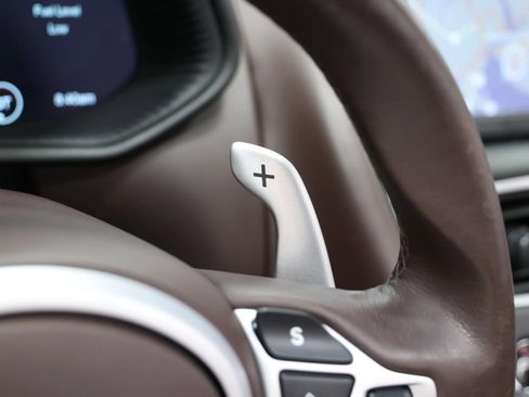 Used 2019 Aston Martin DB11 Volante RWD image 29