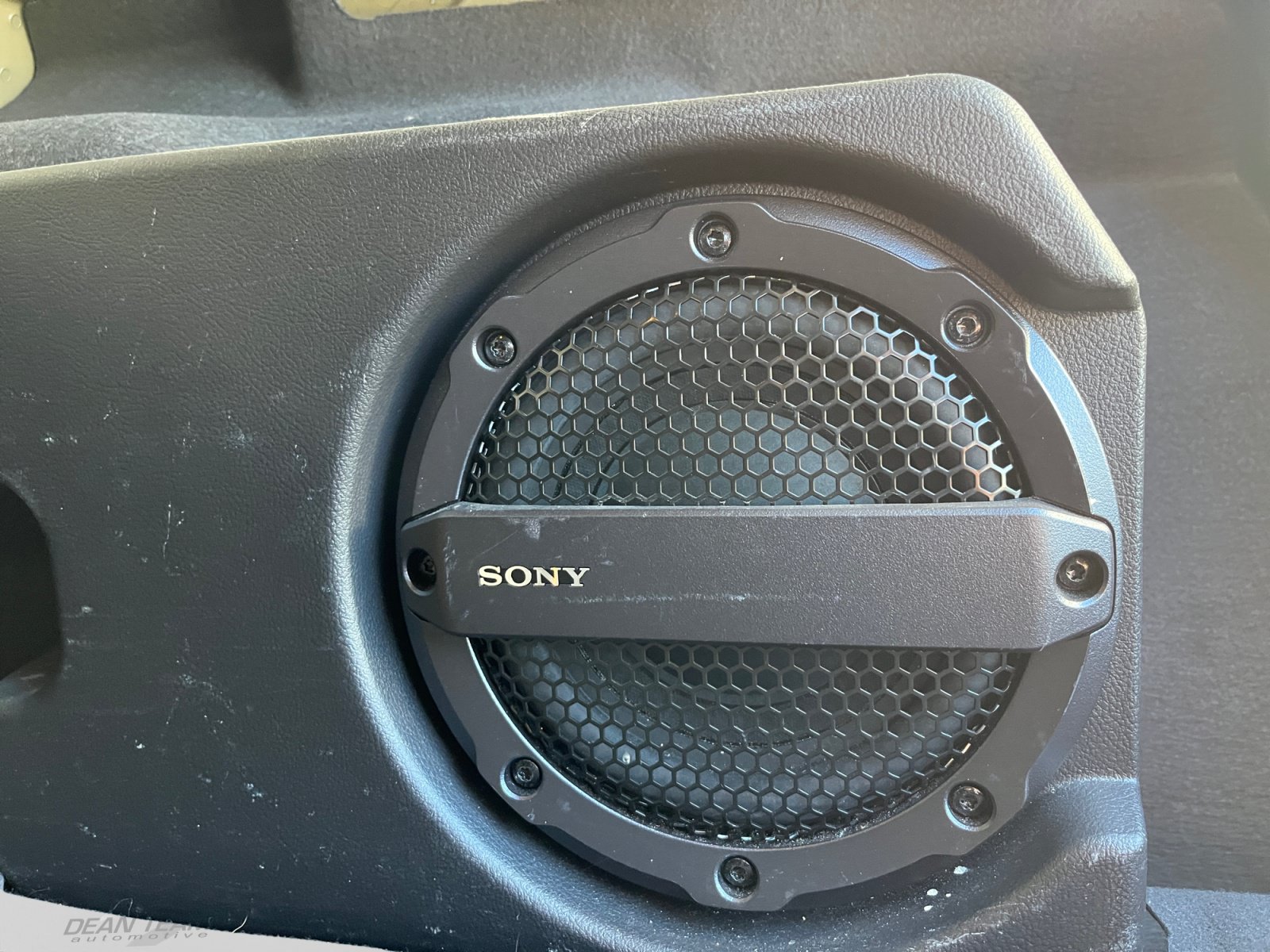 Used 2018 Ford Focus Titanium FWD image 19
