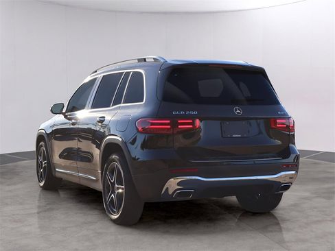 New 2026 Mercedes-Benz GLB 250 4MATIC image 7