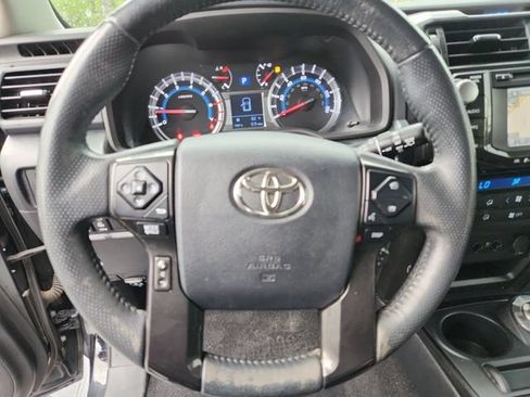 Used 2019 Toyota 4Runner Limited AWD/4WD image 9