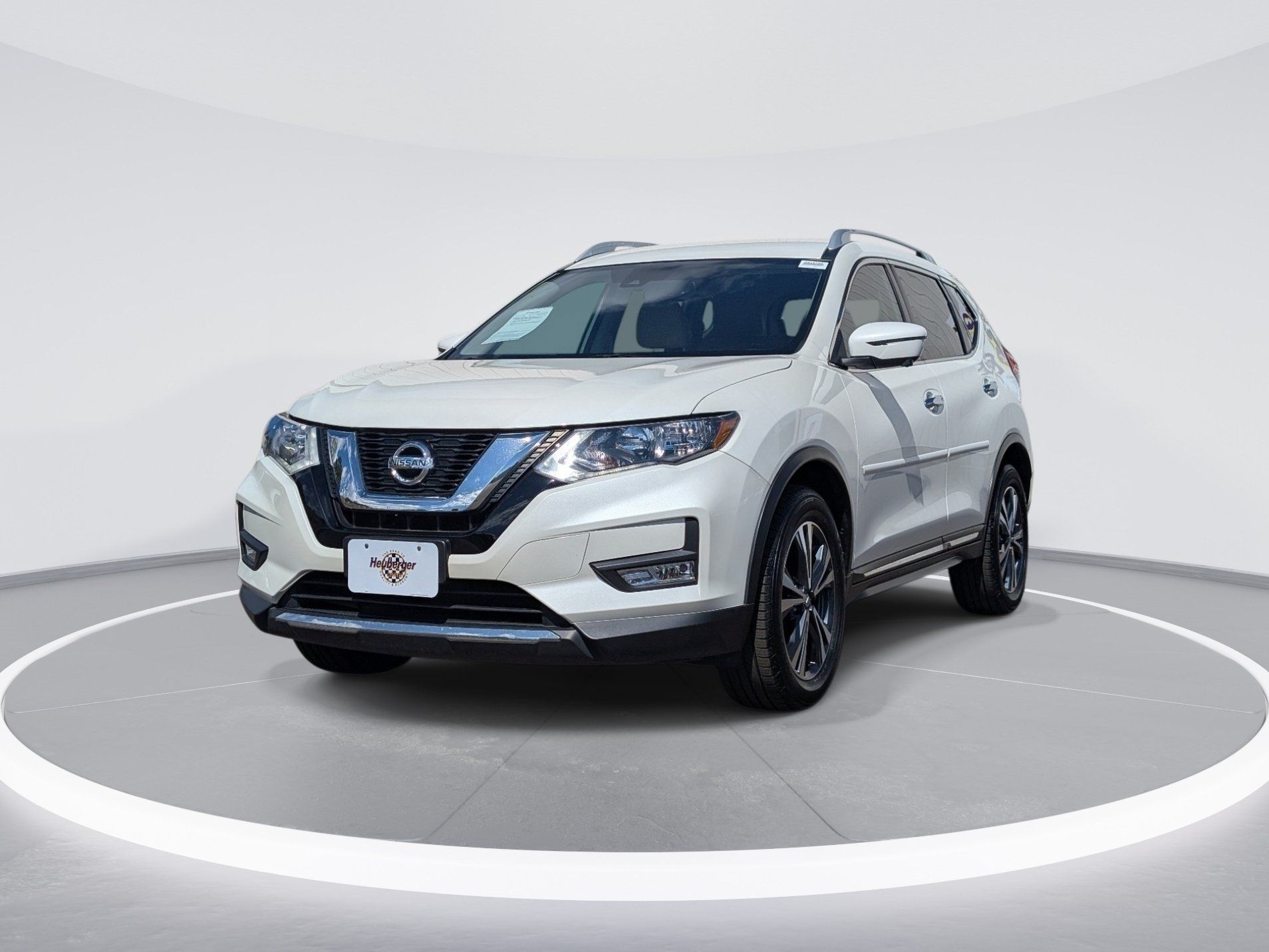 Used 2017 Nissan Rogue SL AWD/4WD image 3