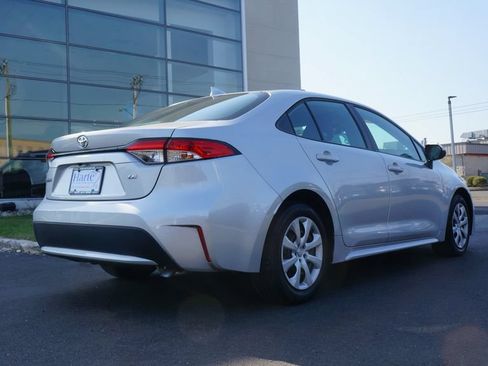 Used 2022 Toyota Corolla LE FWD image 7