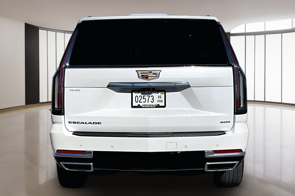 Certified 2025 Cadillac Escalade Premium Luxury Platinum w/ LPO, Floor Liner Package AWD/4WD image 4