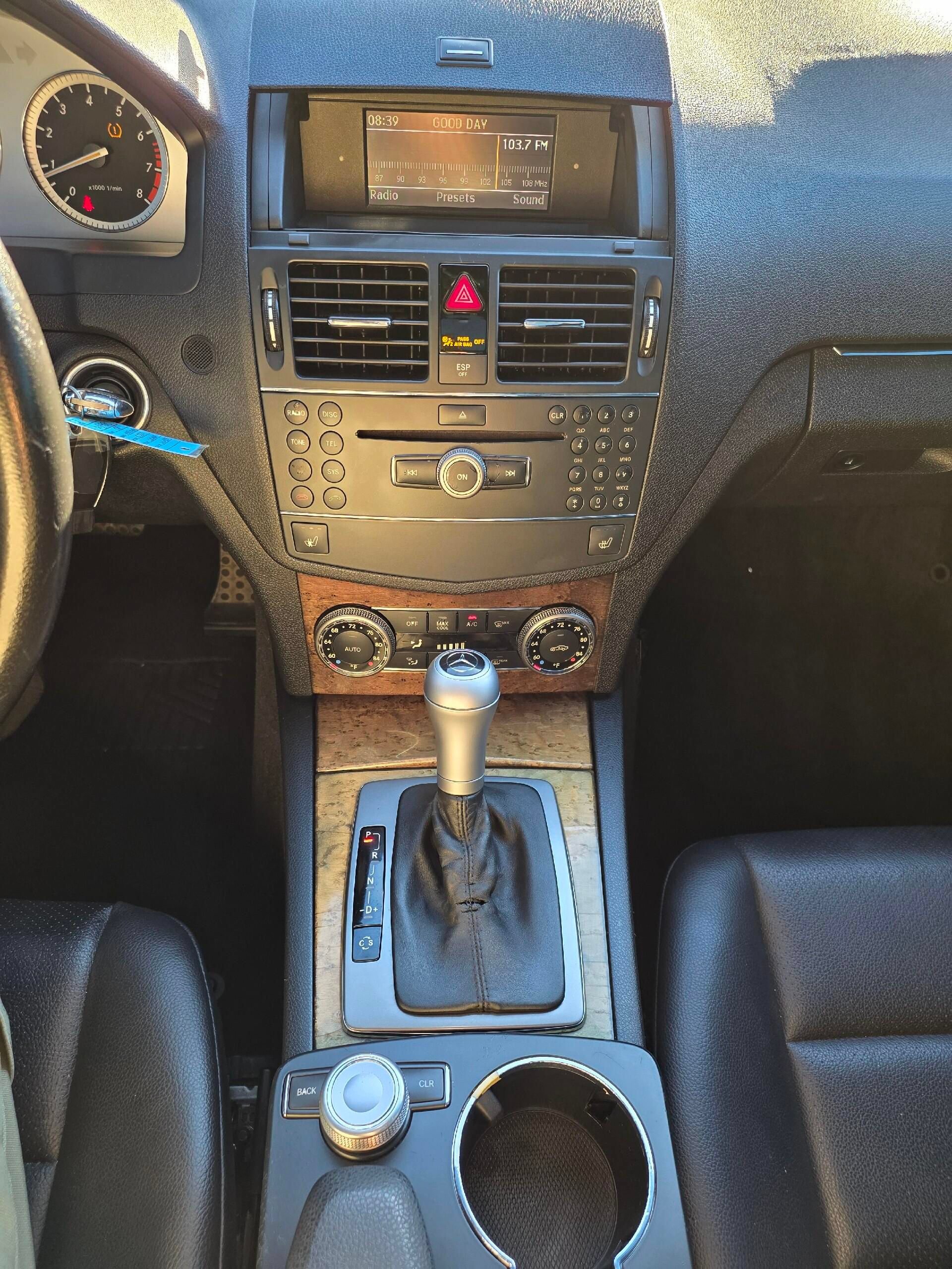 Used 2008 Mercedes-Benz C 350 Sport image 16
