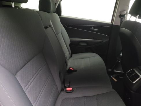 Used 2017 Kia Sorento LX w/ LX V6 Convenience Package FWD image 19