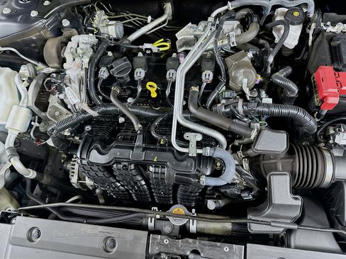 Used 2025 Nissan Altima 2.5 SV image 31