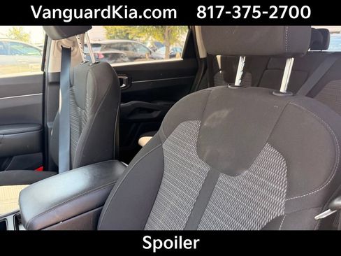 Certified 2023 Kia Sorento LX FWD image 13