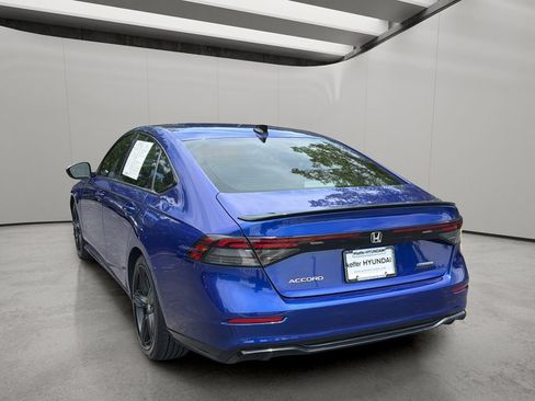 Used 2023 Honda Accord Sport image 3
