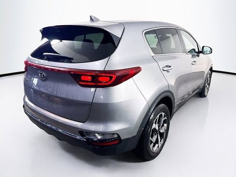 Used 2020 Kia Sportage LX image 5
