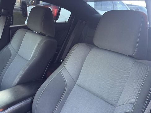 Used 2016 Dodge Charger R/T image 28