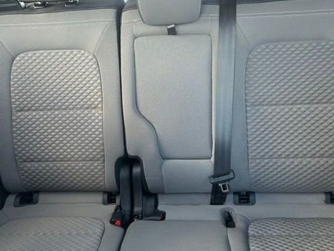 Used 2020 Ford Escape SE image 9