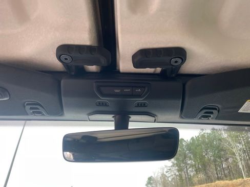 Used 2023 Jeep Gladiator Overland w/ Cold Weather Group image 20