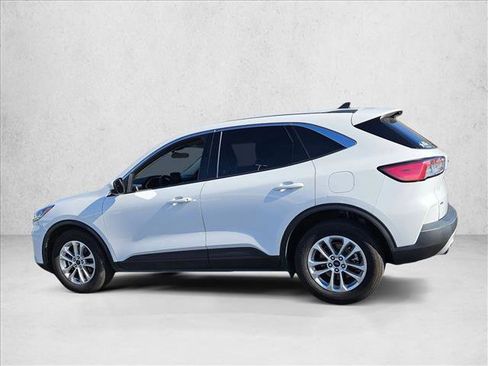 Used 2020 Ford Escape SE image 6