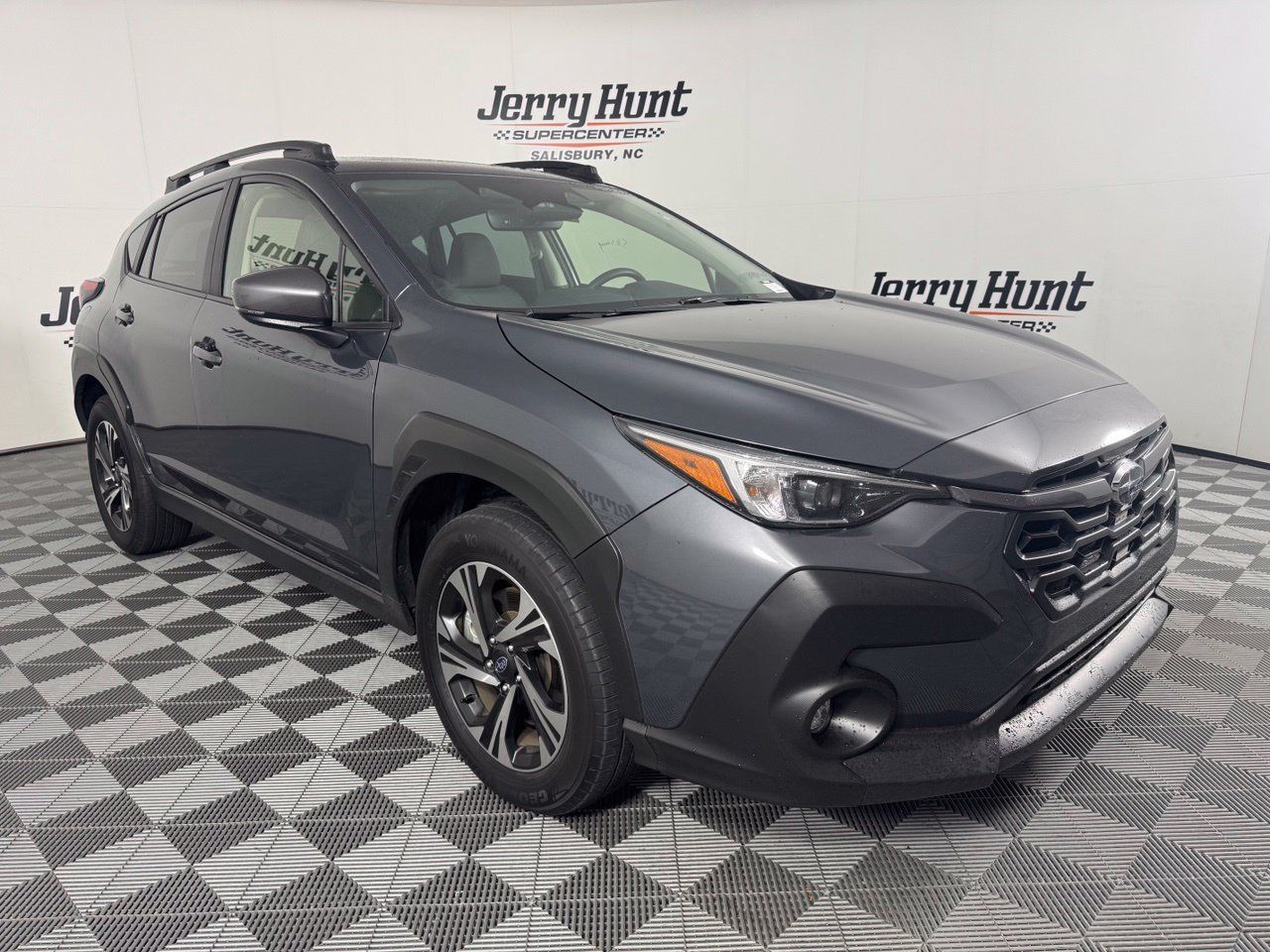 Used 2024 Subaru Crosstrek 2.0i Premium AWD/4WD image 5