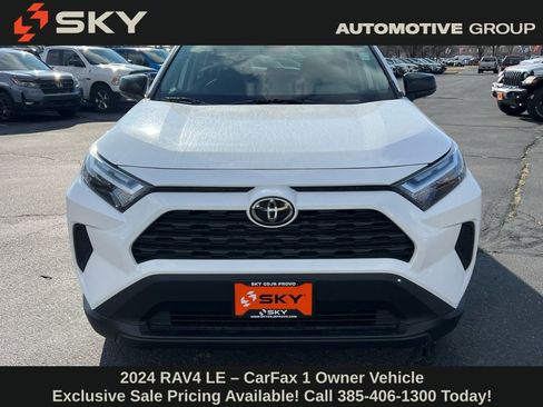 Used 2024 Toyota RAV4 LE image 2