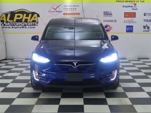 Used 2018 Tesla Model X 100D AWD/4WD image 2