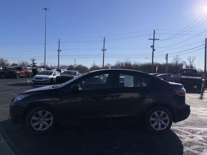 Used 2013 MAZDA MAZDA3 i SV w/ Convenience Pkg