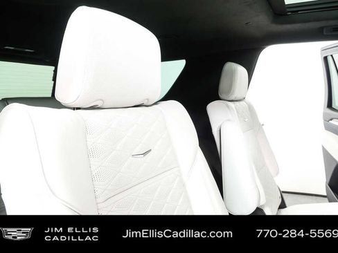 New 2026 Cadillac Escalade Platinum Sport w/ LPO, ONYX Package AWD/4WD image 23